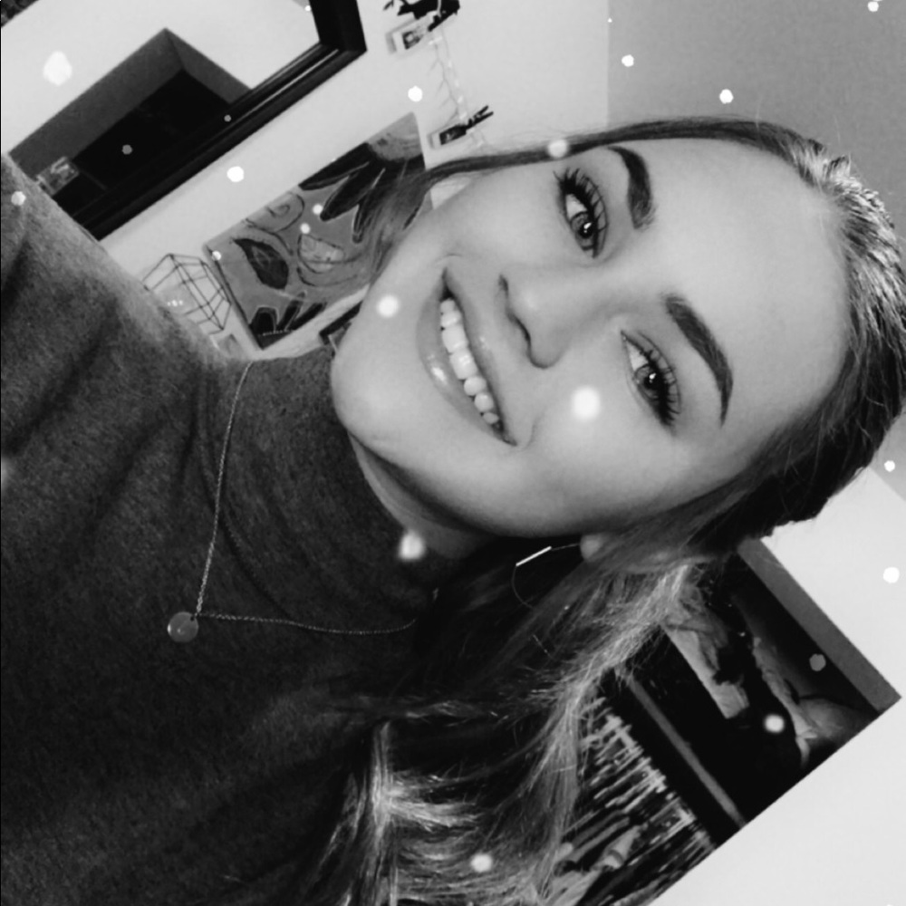 Meet your Posher, Sydni